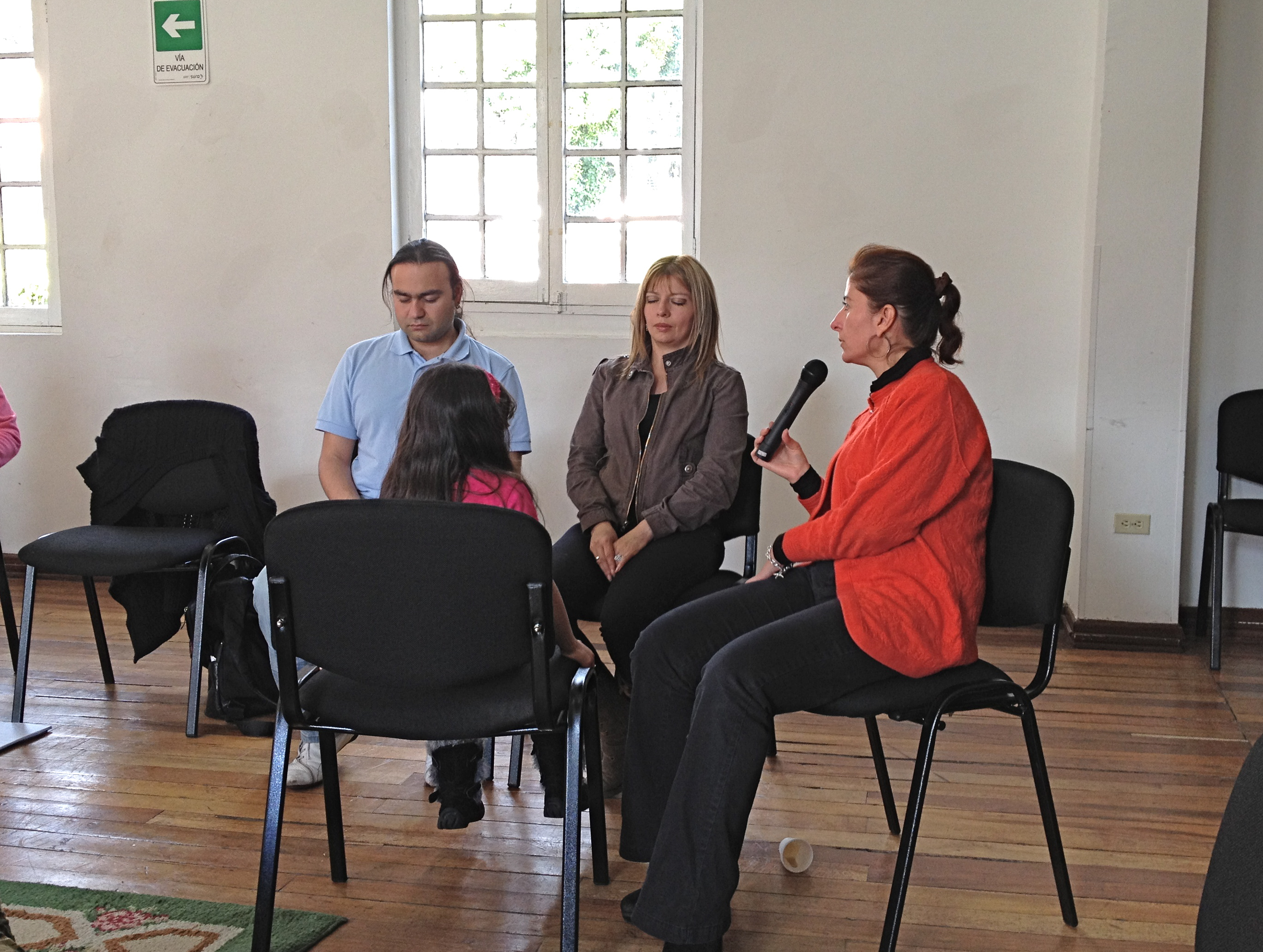 Práctica de Terapia Ericksoniana con Cecilia Robles, directora del Centro Ericksoniano de México